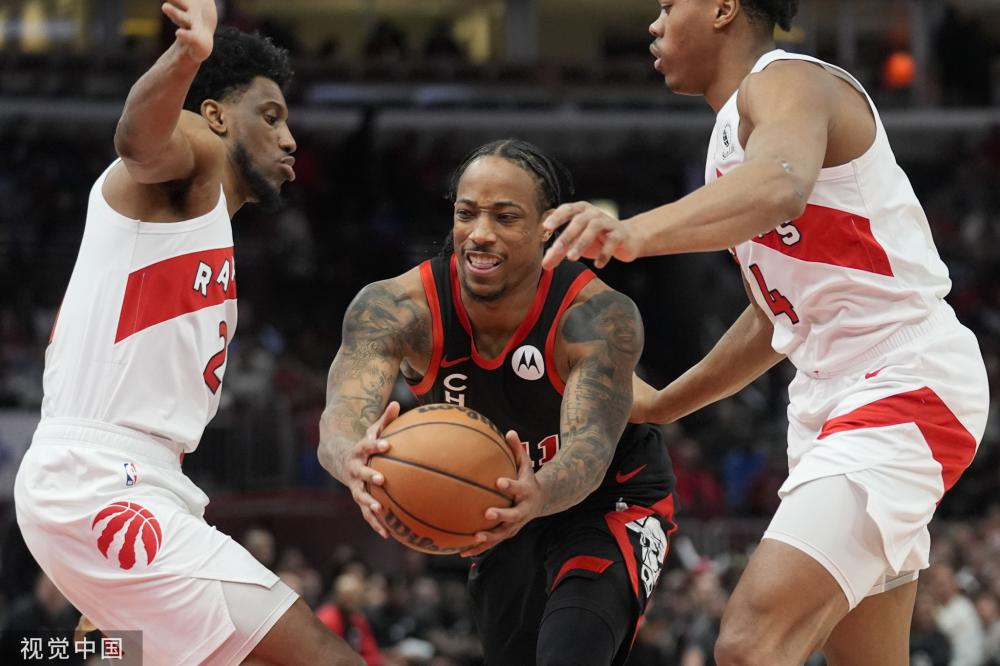 的赛场冰面 的赛场冰面