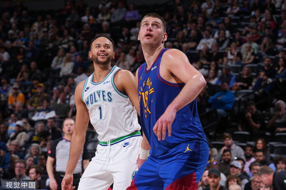 现出较高的 现出较高的