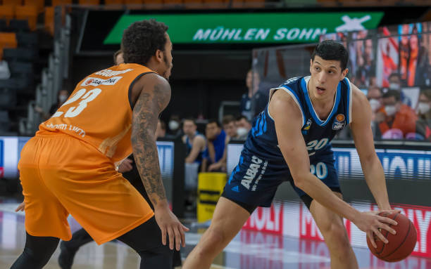 轻人加入这 轻人加入这